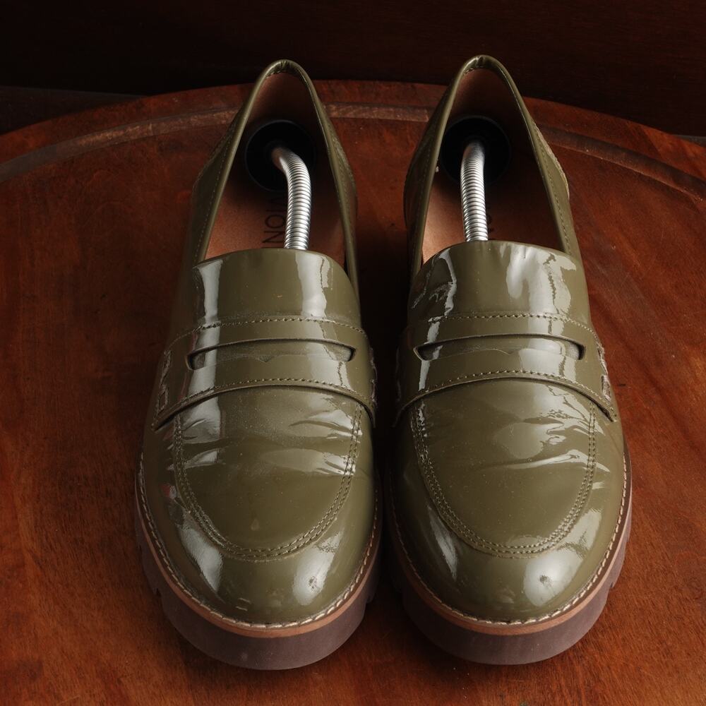 Vionic Loafers Womens SZ 8 Green Cheryl Patent Leather Comfort Preppy Twee Shoes - Picture 2 of 13